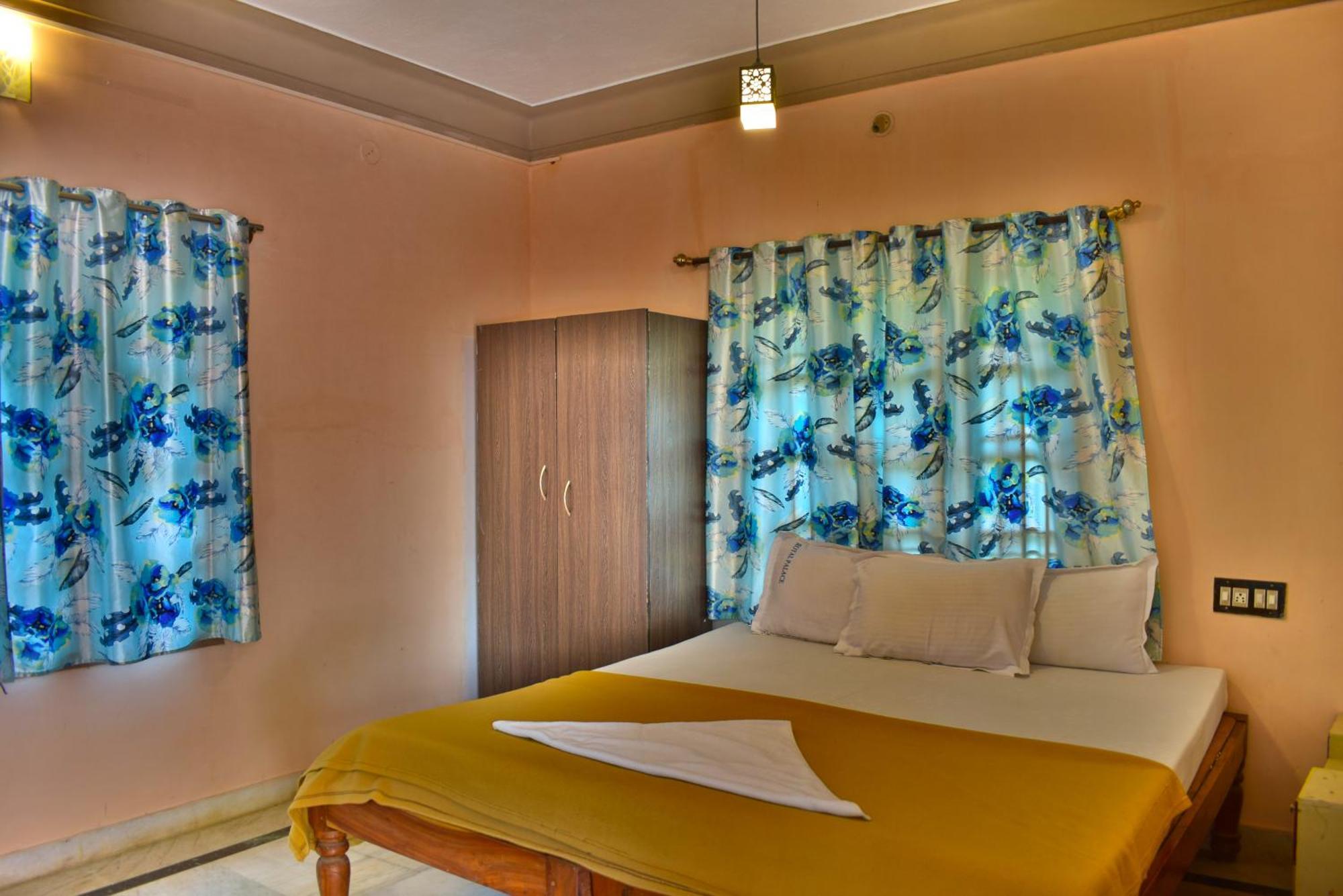 Jains Royal Palace Resorts Yelagiri Ngoại thất bức ảnh