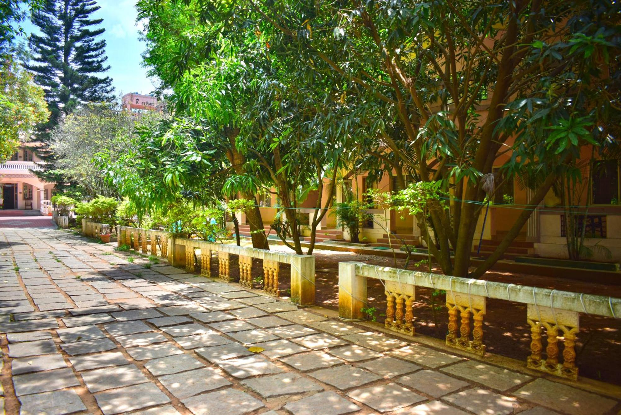 Jains Royal Palace Resorts Yelagiri Ngoại thất bức ảnh