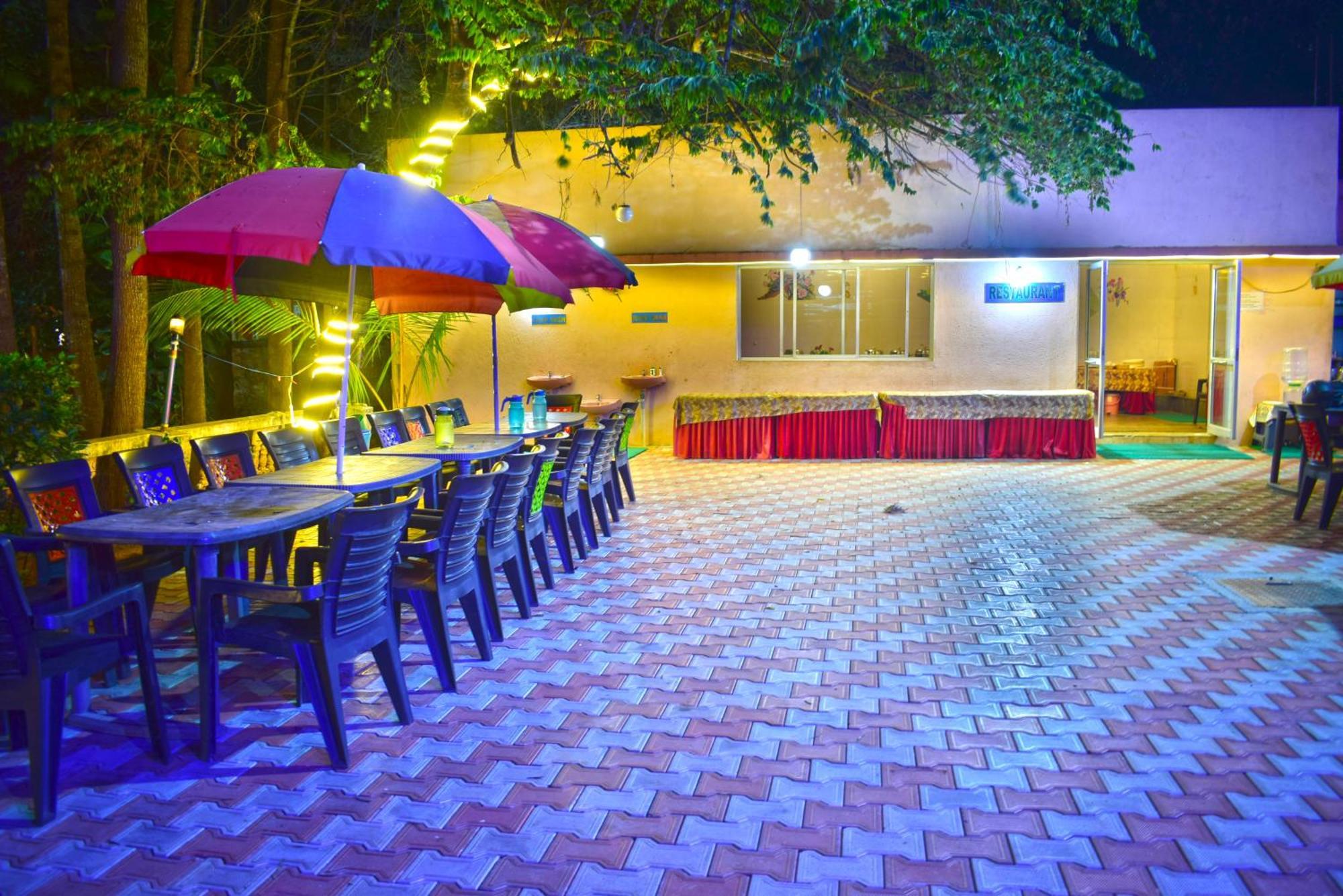 Jains Royal Palace Resorts Yelagiri Ngoại thất bức ảnh
