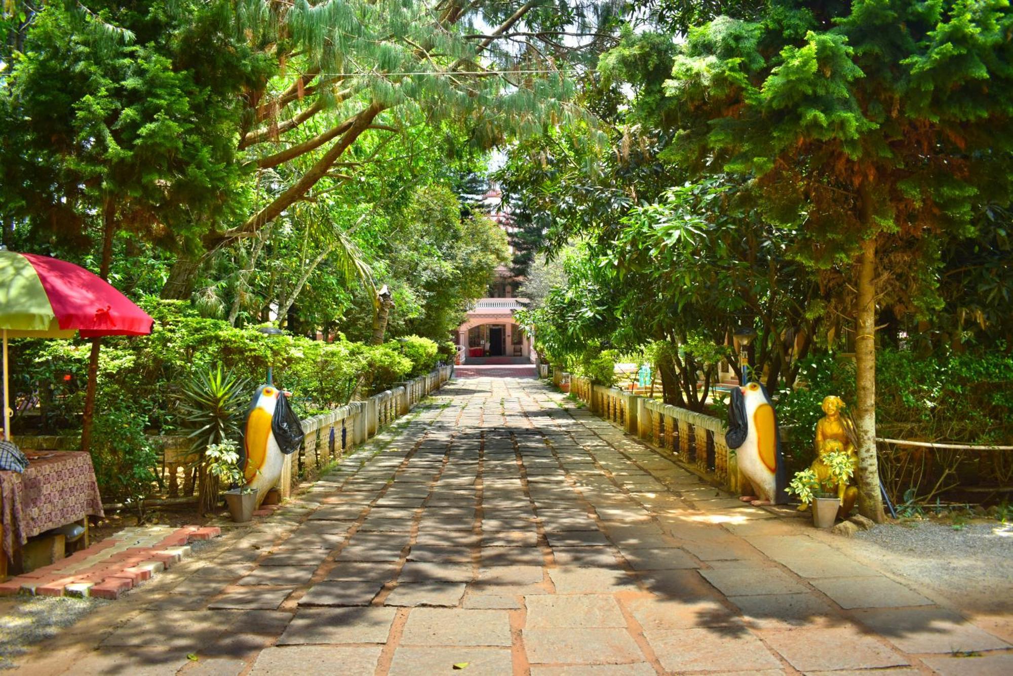 Jains Royal Palace Resorts Yelagiri Ngoại thất bức ảnh