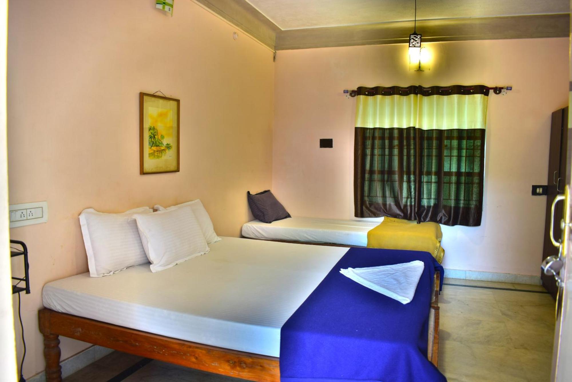 Jains Royal Palace Resorts Yelagiri Ngoại thất bức ảnh