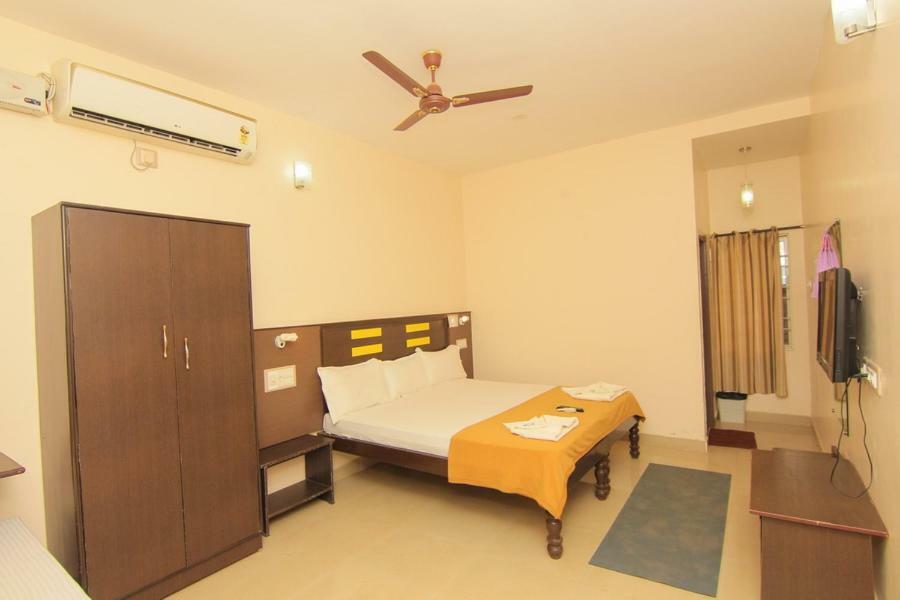 Jains Royal Palace Resorts Yelagiri Ngoại thất bức ảnh