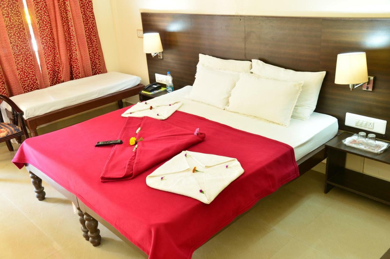 Jains Royal Palace Resorts Yelagiri Ngoại thất bức ảnh